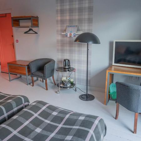Republika Sloneczna Bed & Breakfast Poznan Bagian luar foto