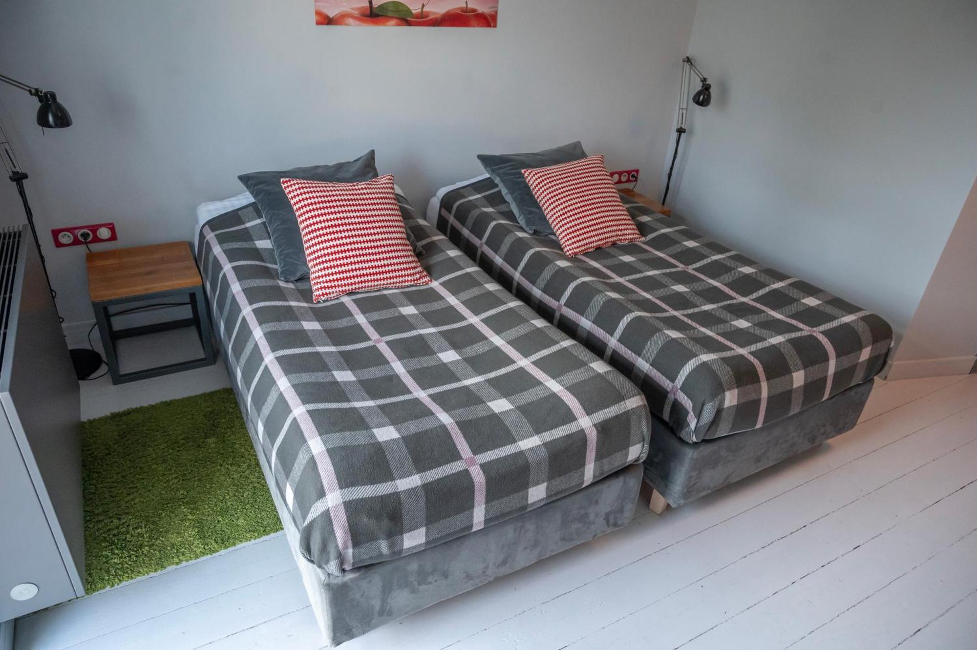Republika Sloneczna Bed & Breakfast Poznan Bagian luar foto