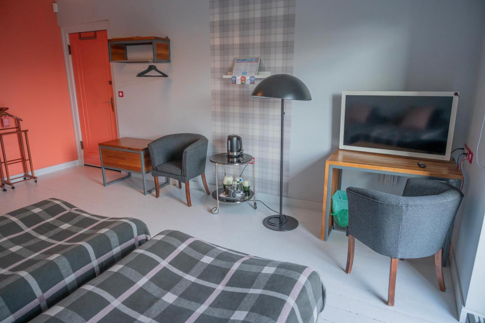 Republika Sloneczna Bed & Breakfast Poznan Bagian luar foto