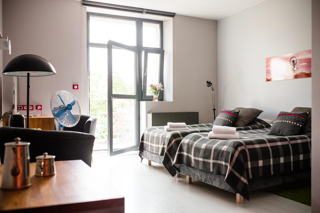 Republika Sloneczna Bed & Breakfast Poznan Bagian luar foto